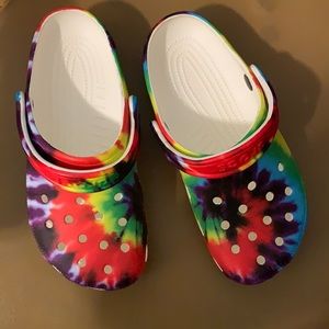 Women’s Tie Dye Crocs